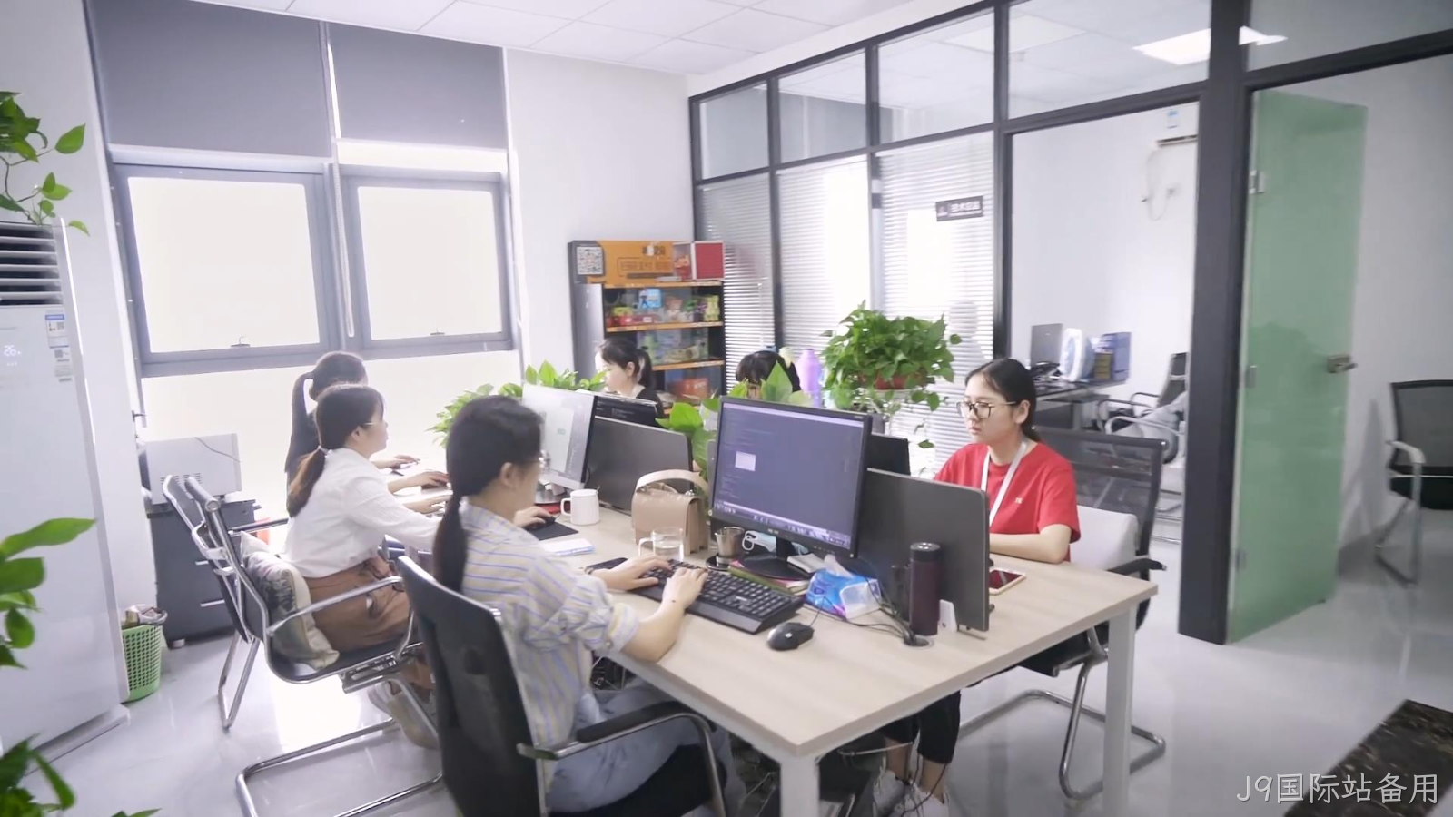 J9国际站备用中小企业做官网有必要定制吗？靠谱J9国际站备用网站建设公司怎么选